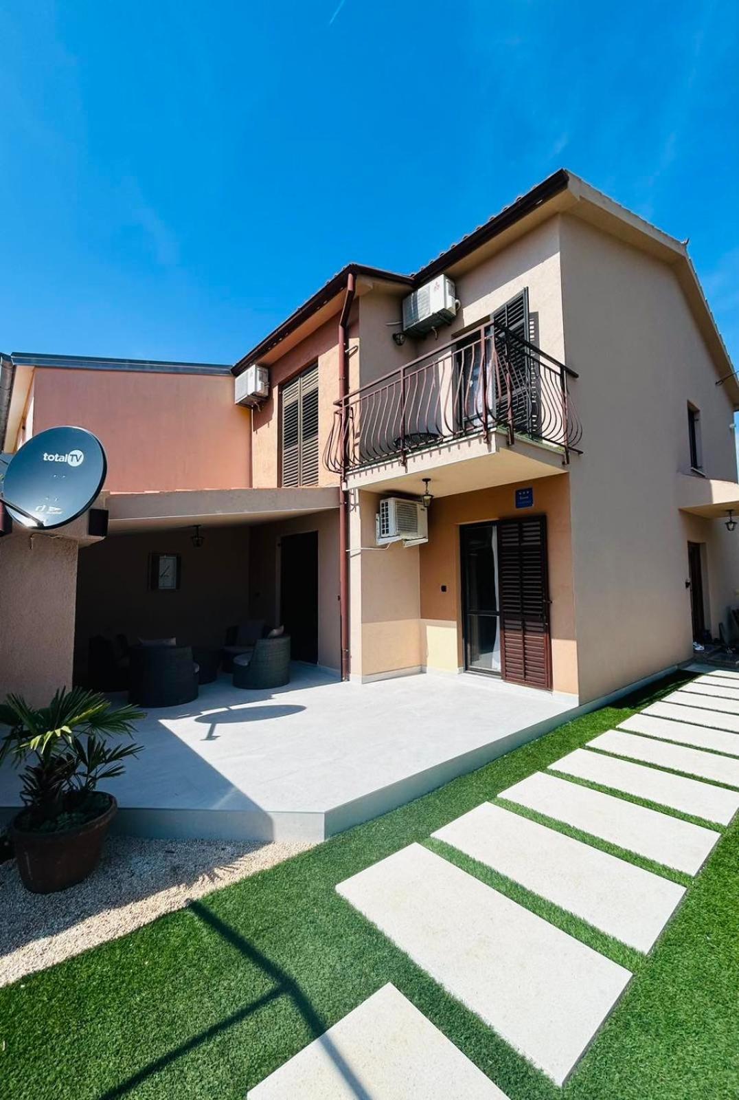 Masha Apartment Fazana Ngoại thất bức ảnh